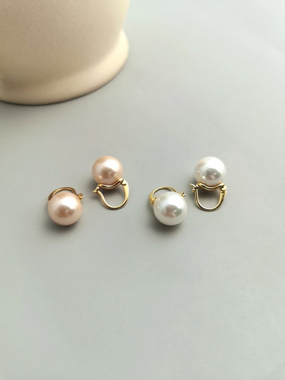 Shell pearl earrings