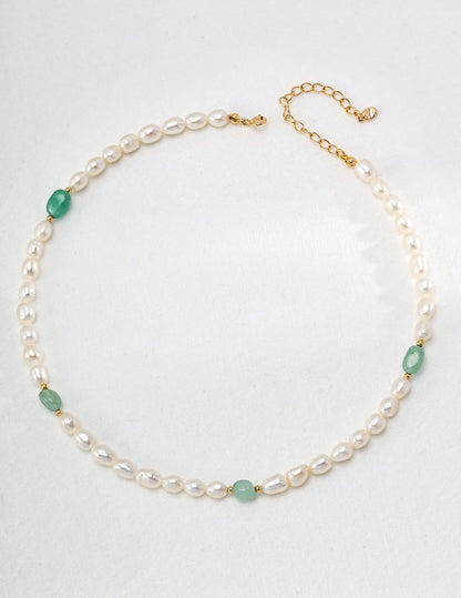 Natural pearl necklace