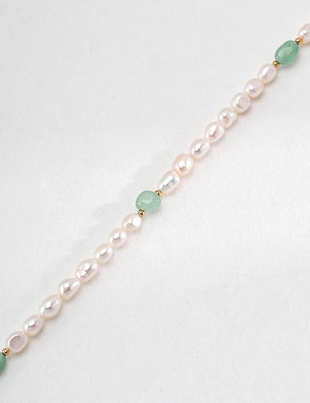 Natural pearl necklace