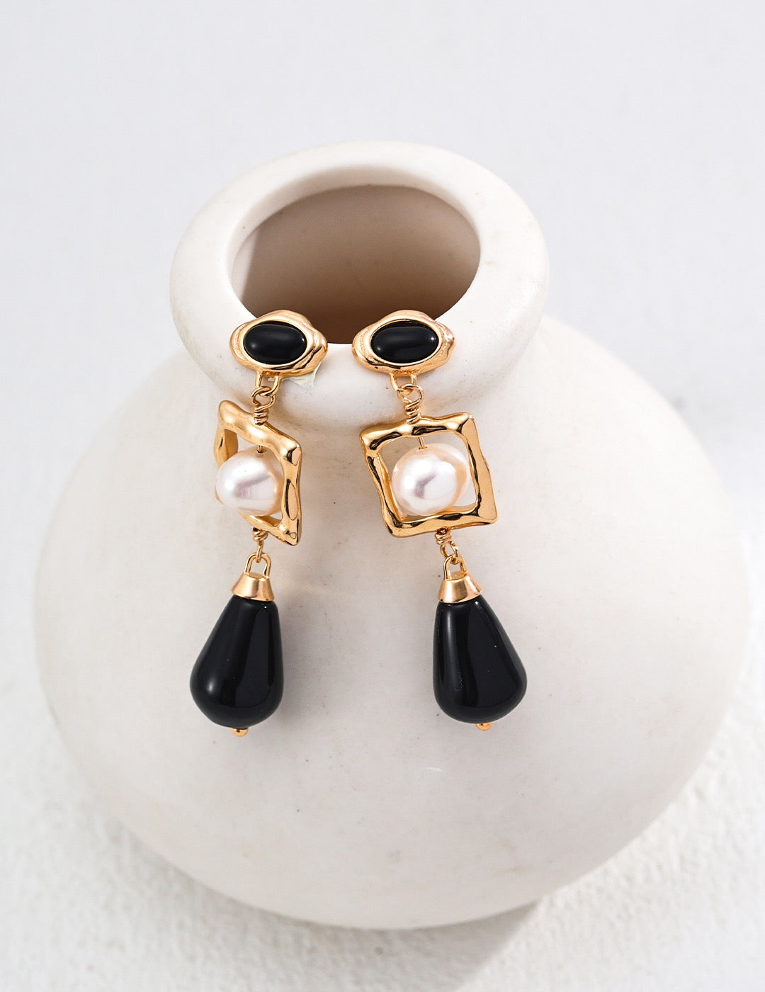 S925 silver natural pearl black agate earrings